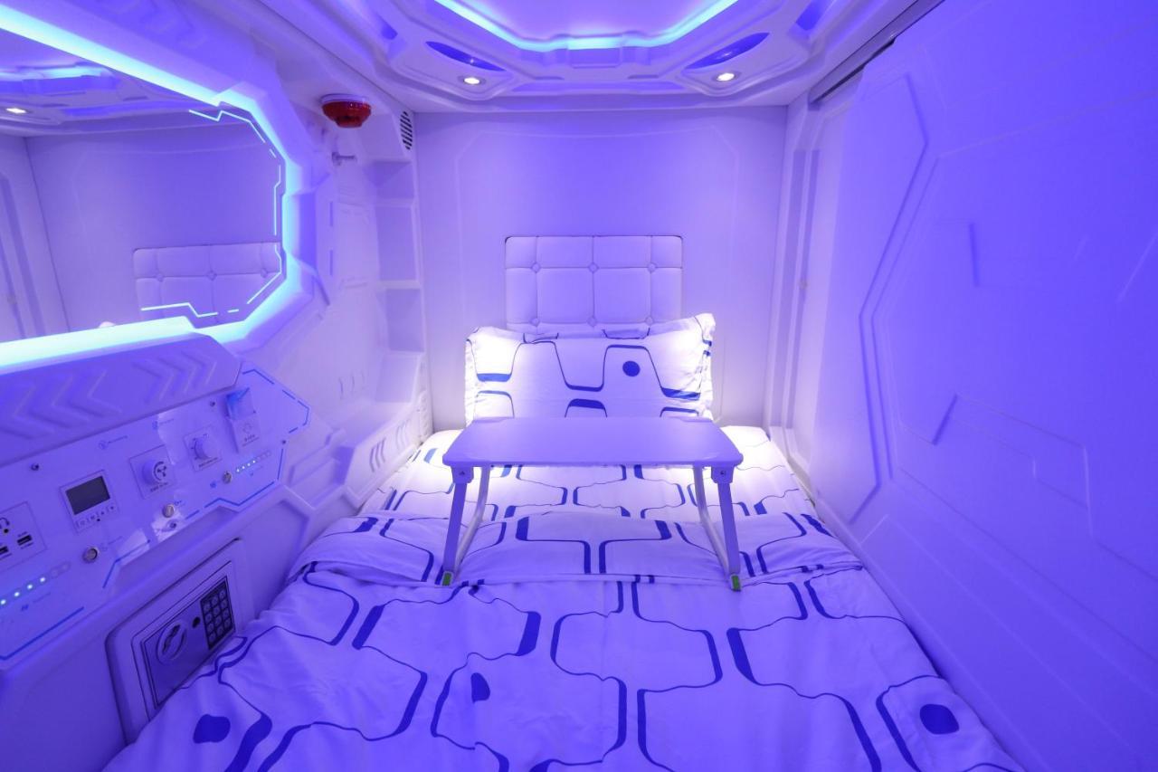 קואה Jc Space Capsule Hotel מראה חיצוני תמונה