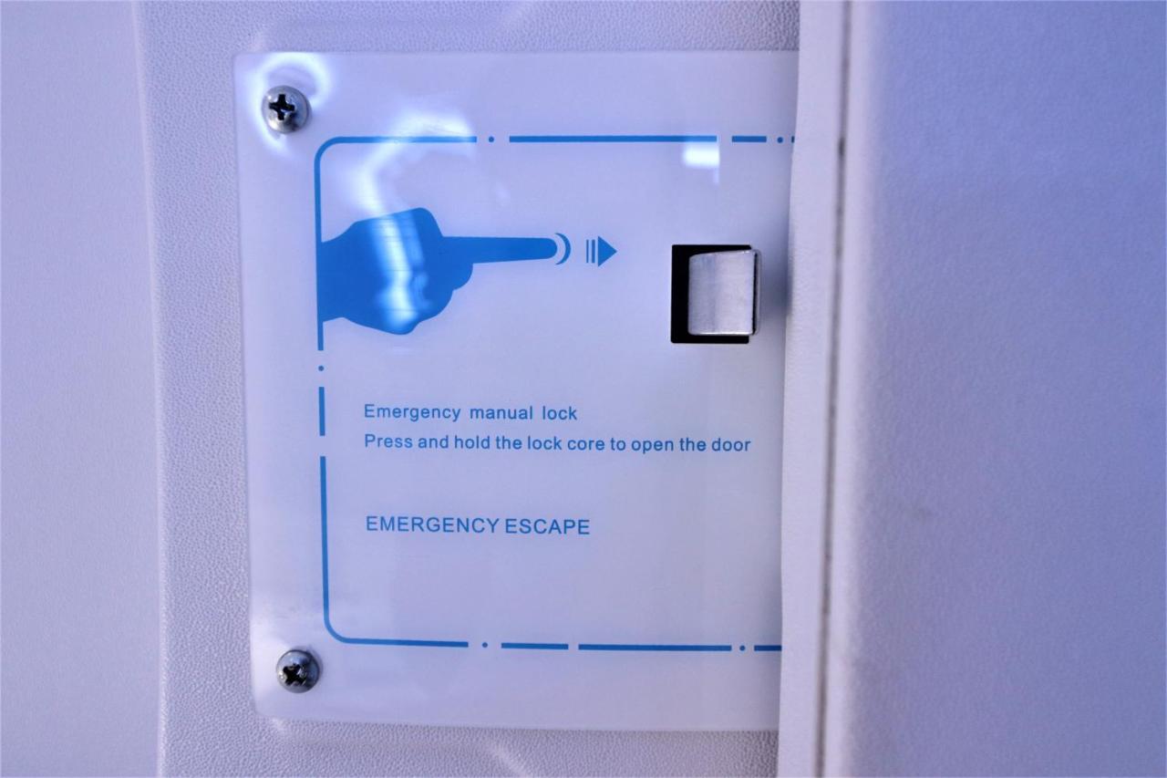קואה Jc Space Capsule Hotel מראה חיצוני תמונה