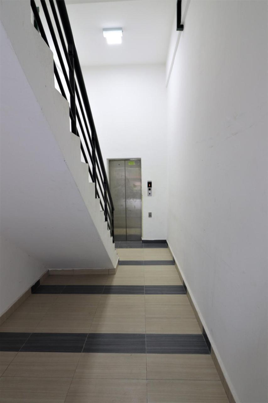 קואה Jc Space Capsule Hotel מראה חיצוני תמונה