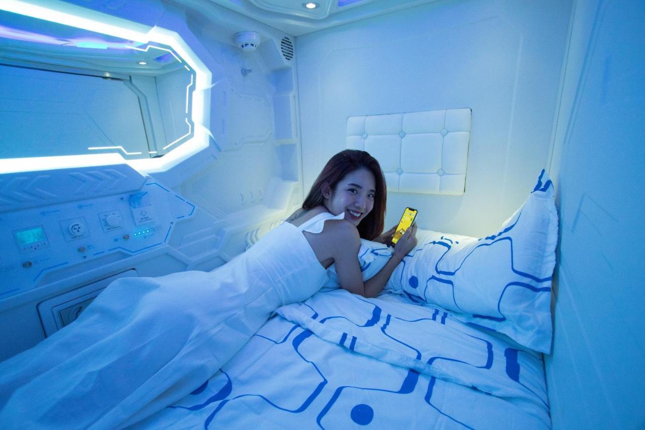קואה Jc Space Capsule Hotel מראה חיצוני תמונה